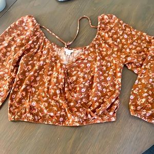 American eagle top never worn with tags